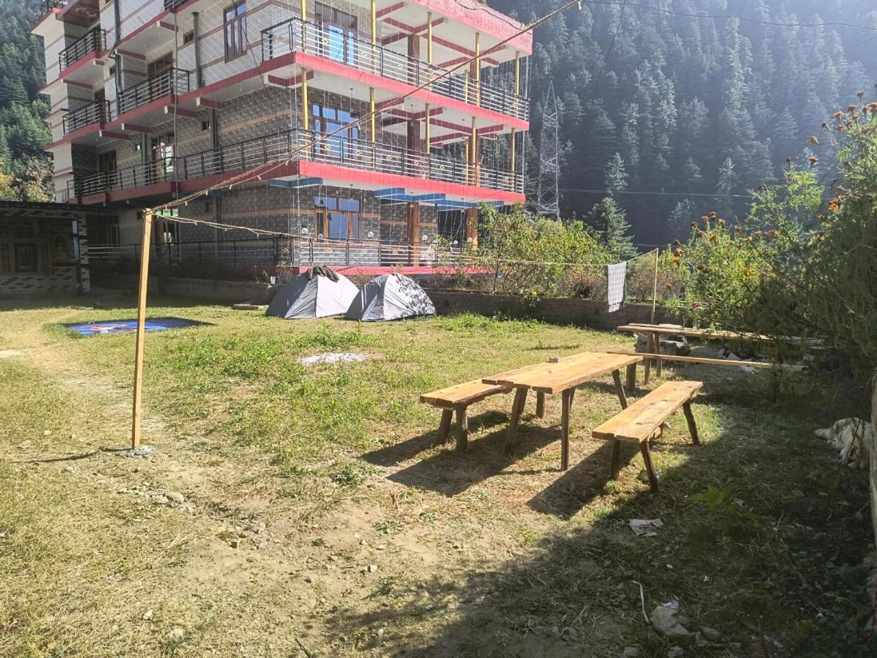 Dog N Hill Hotel Kasol Exterior photo